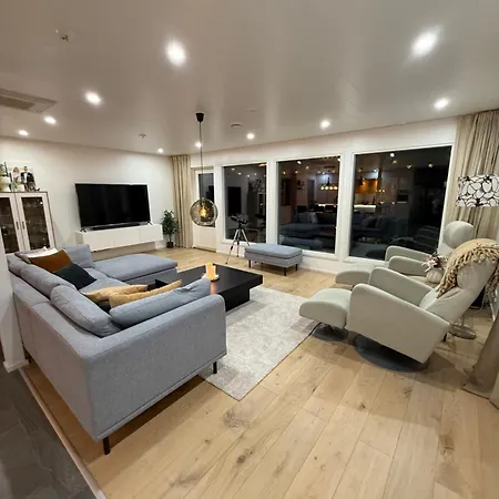 River House Anttila Villa *